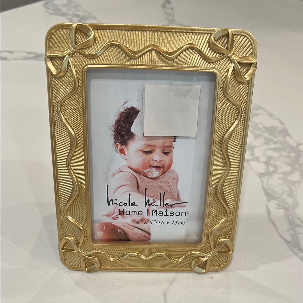 💛🎀Cute.. Picture Frame! - Picture 2 of 7